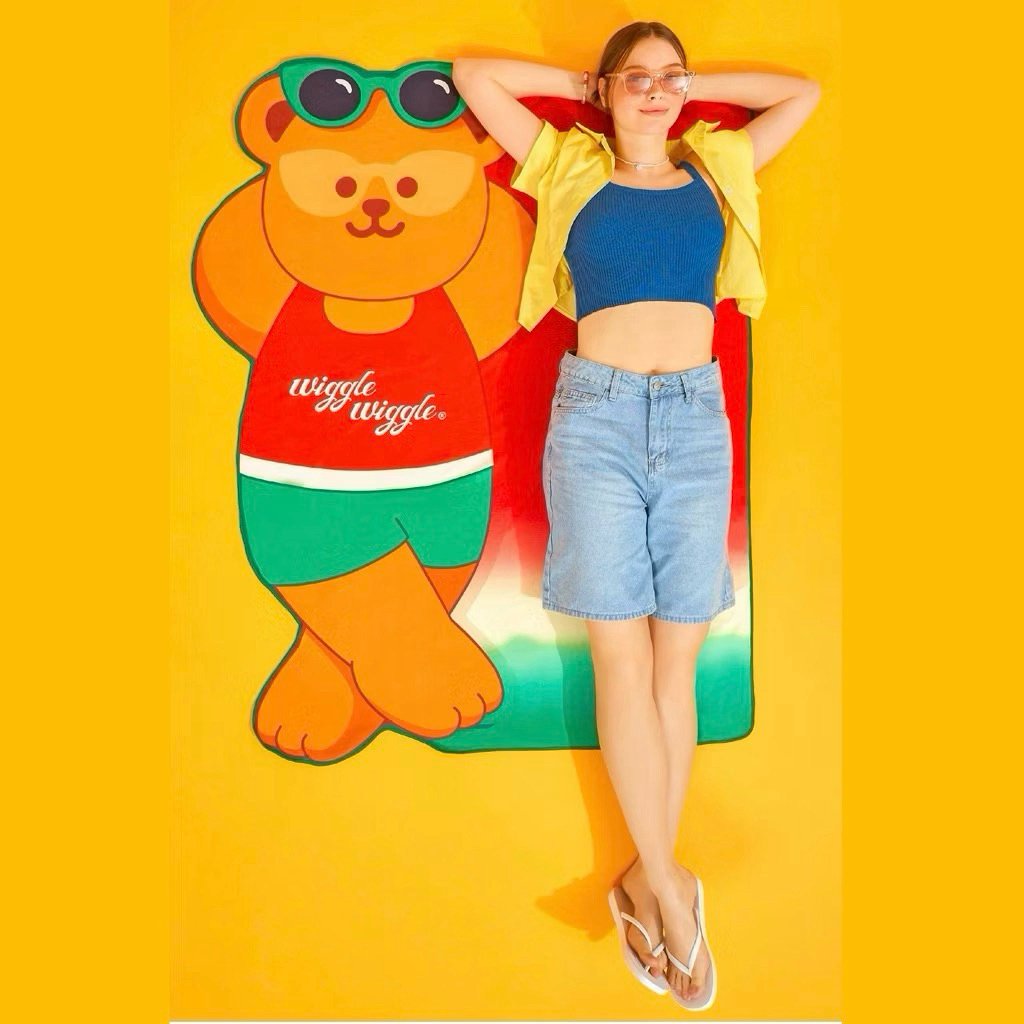 Wiggle Beach Towel Big Size